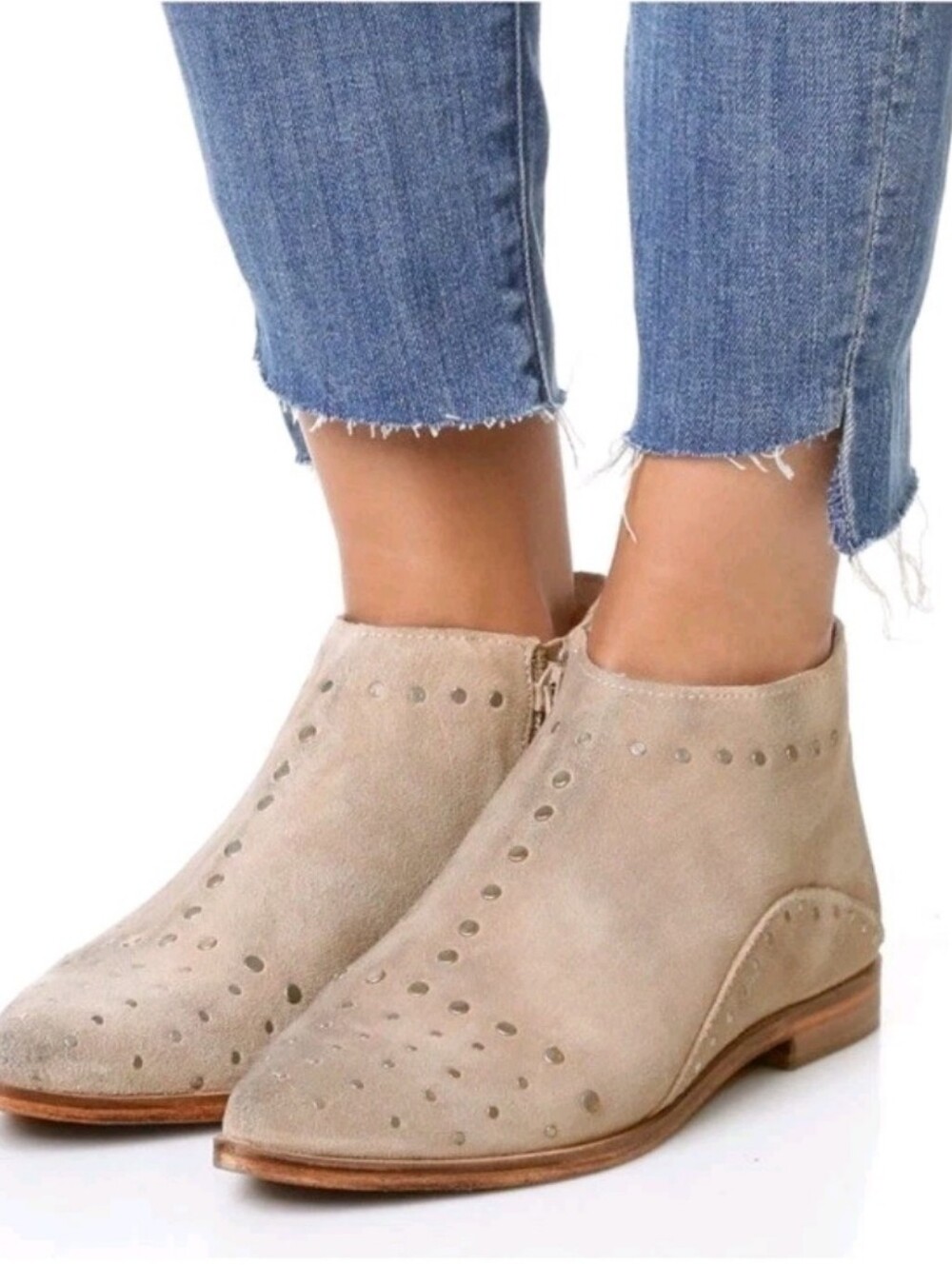 Free People Ankle Boots Distressed Tan Taupe Studded Flat Pointy Toe 38 Sz 8